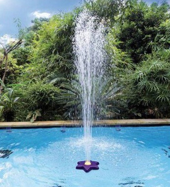Fuente de agua en forma de flor