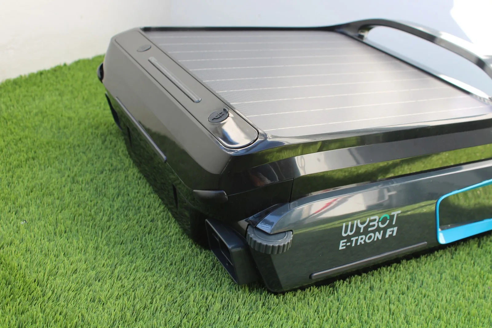 Limpiasuperficies  solar E-TRON F1