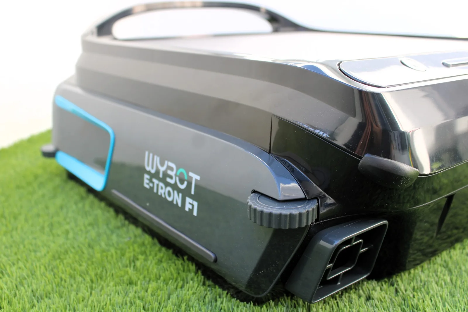 Limpiasuperficies  solar E-TRON F1
