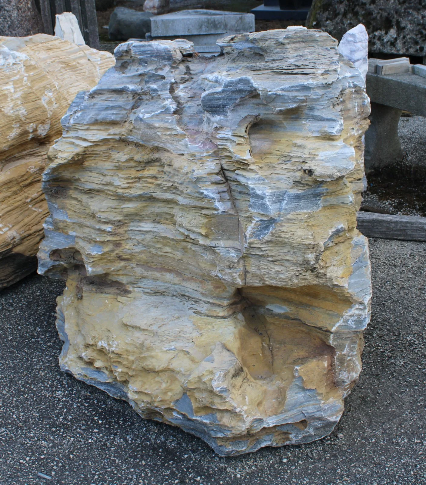 Piedra natural Cuarcita de Incio Modelo 9 para jardín