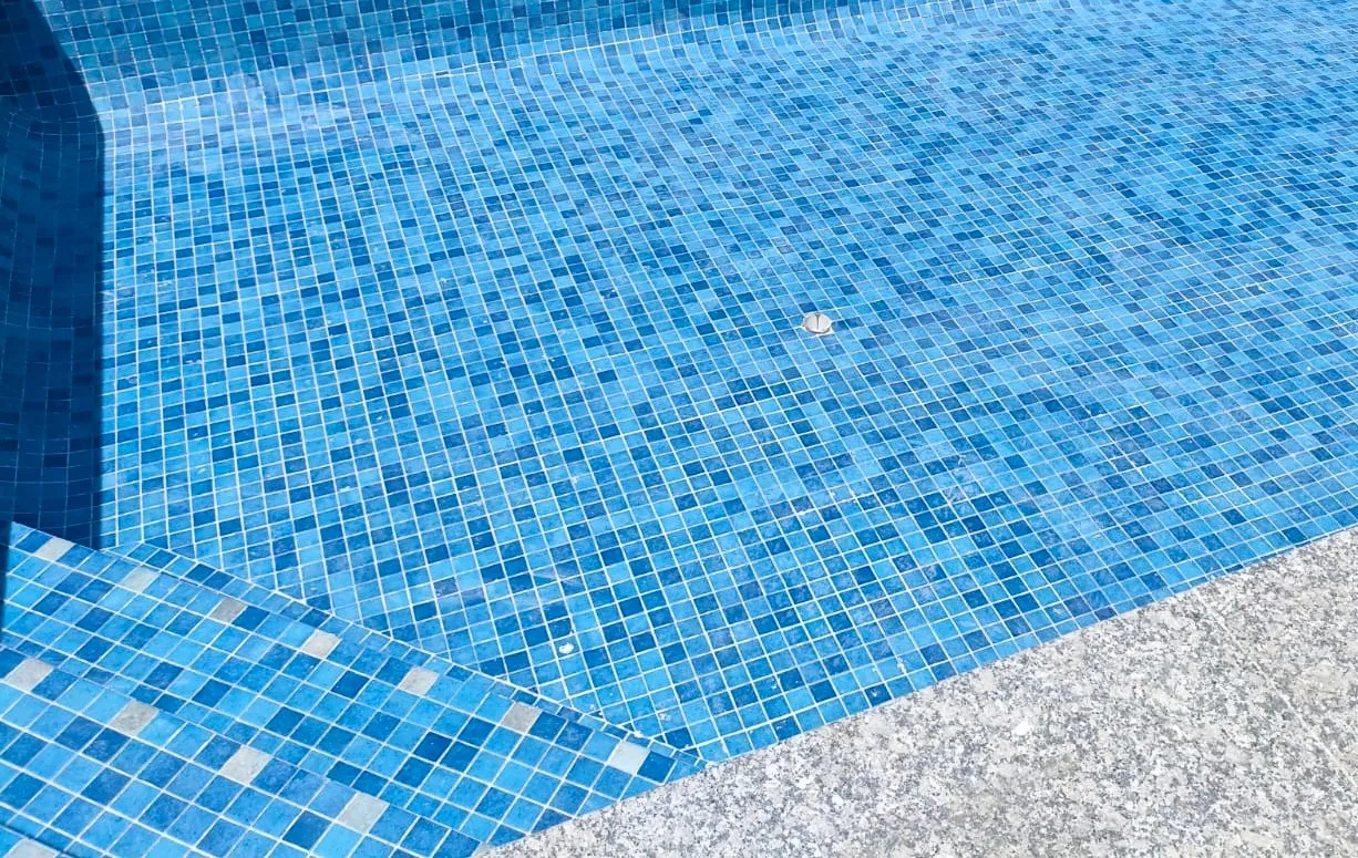 Piscina en Baión